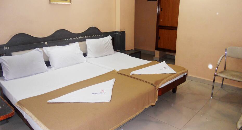 Ashoka Lodge A/C, Tirupati 4